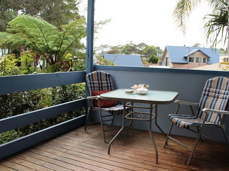 17 Youralla Avenue, Malua Bay NSW 2536