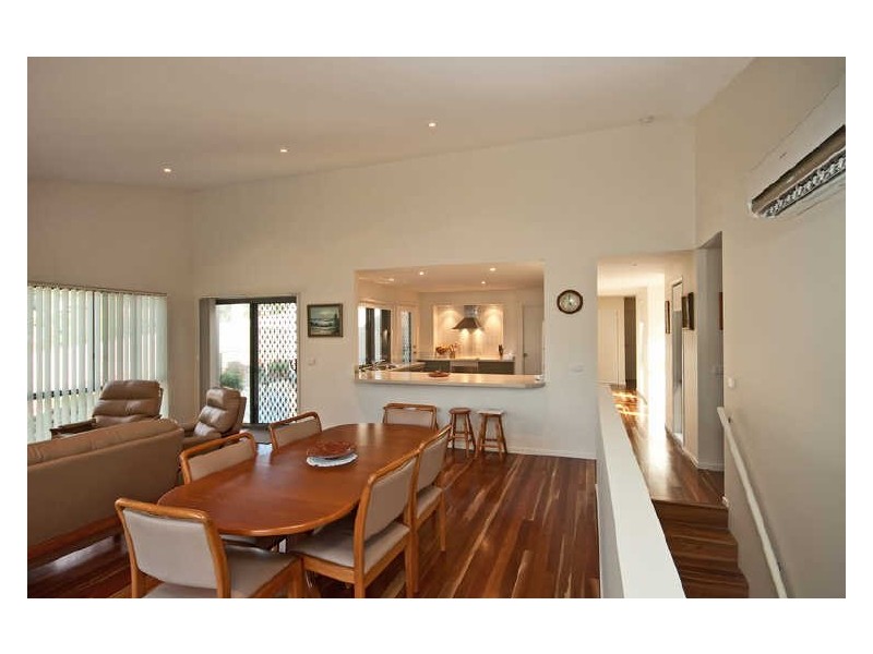 6 Bowerbird Place, Malua Bay NSW 2536