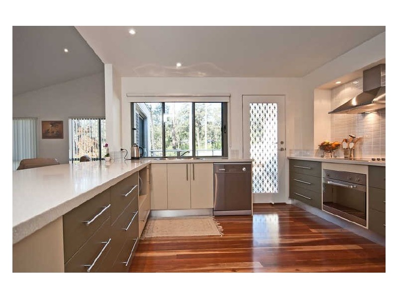 6 Bowerbird Place, Malua Bay NSW 2536