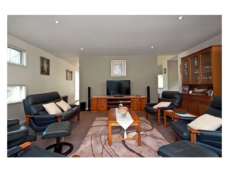 6 Bowerbird Place, Malua Bay NSW 2536