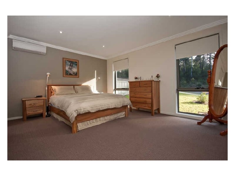 6 Bowerbird Place, Malua Bay NSW 2536