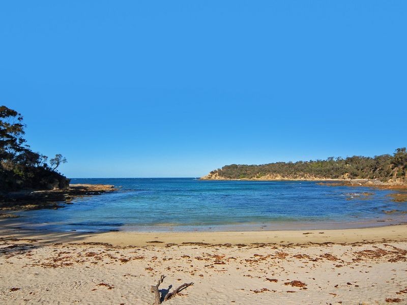 39 Illabunda Drive, Malua Bay NSW 2536