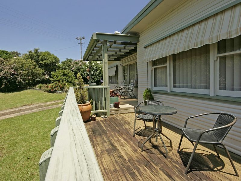 389 George Bass Drive, Malua Bay NSW 2536