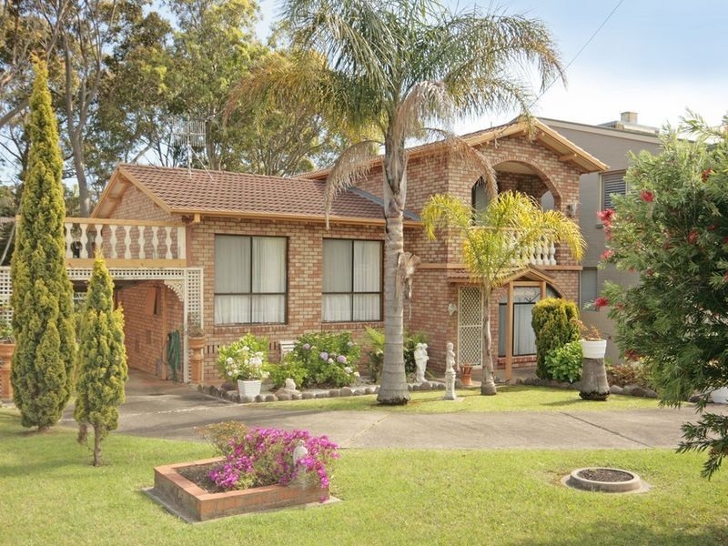 3 Youralla Avenue, Malua Bay NSW 2536