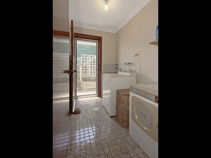 32 Euroka Avenue, Malua Bay NSW 2536