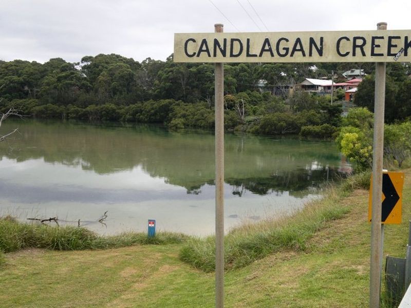 16 Caitlin Crescent, Broulee NSW 2537