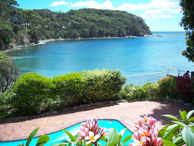 6 Iluka Avenue, Malua Bay NSW 2536