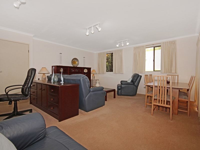 6 Iluka Avenue, Malua Bay NSW 2536