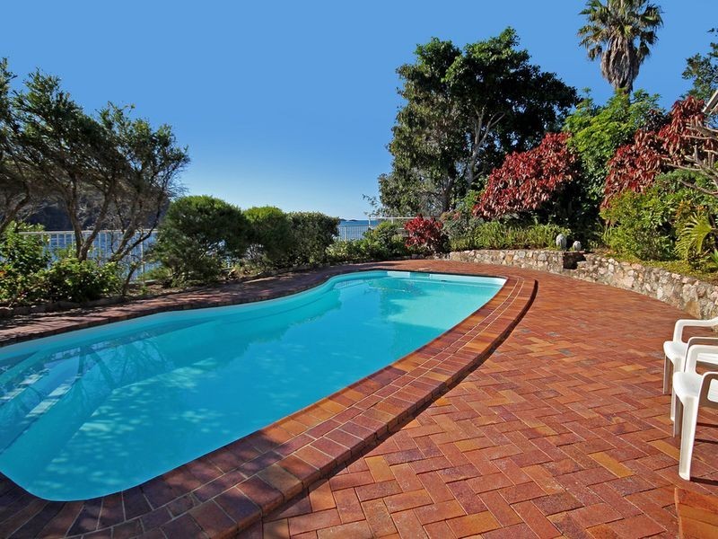 6 Iluka Avenue, Malua Bay NSW 2536