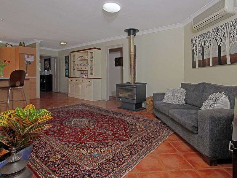 10 River Link Road, Mossy Point NSW 2537