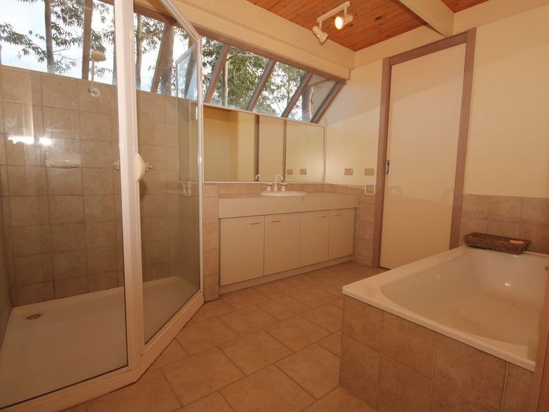 69 Maloneys Drive, Maloneys Beach NSW 2536