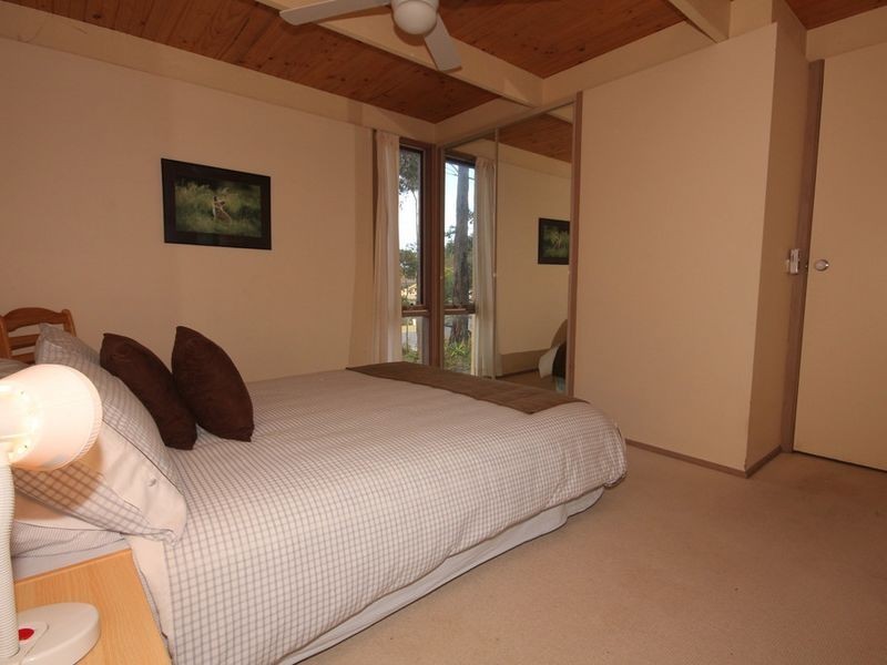 69 Maloneys Drive, Maloneys Beach NSW 2536