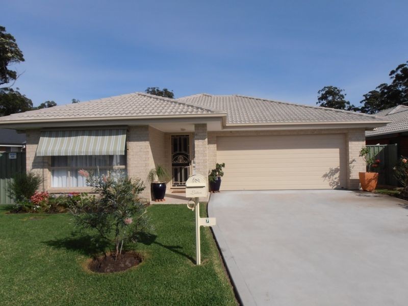 7 Martin Place, Broulee NSW 2537