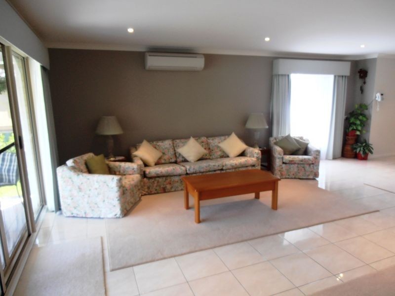 7 Martin Place, Broulee NSW 2537