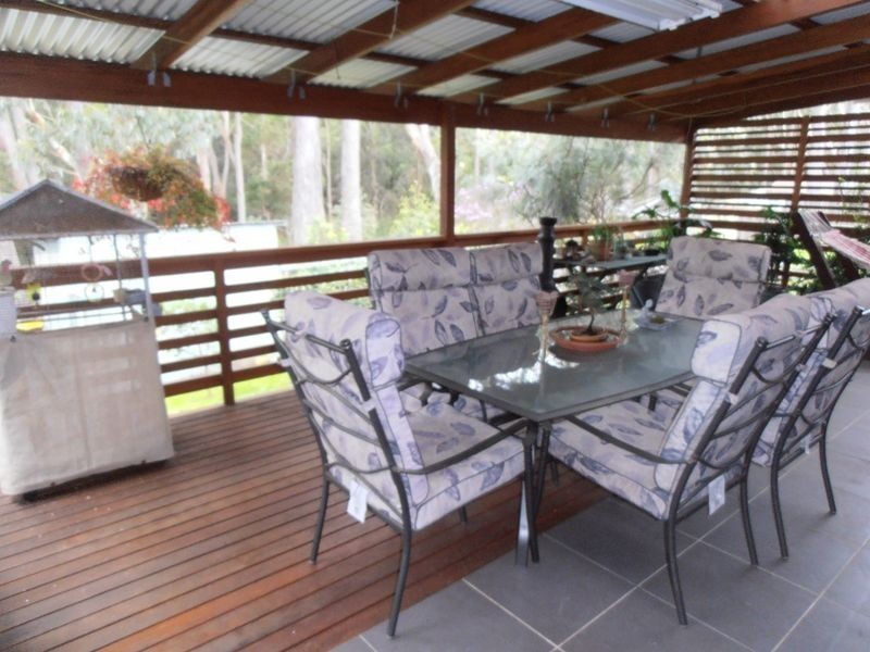 105 Maloneys Drive, Maloneys Beach NSW 2536