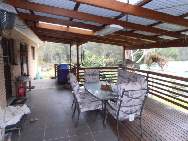 105 Maloneys Drive, Maloneys Beach NSW 2536