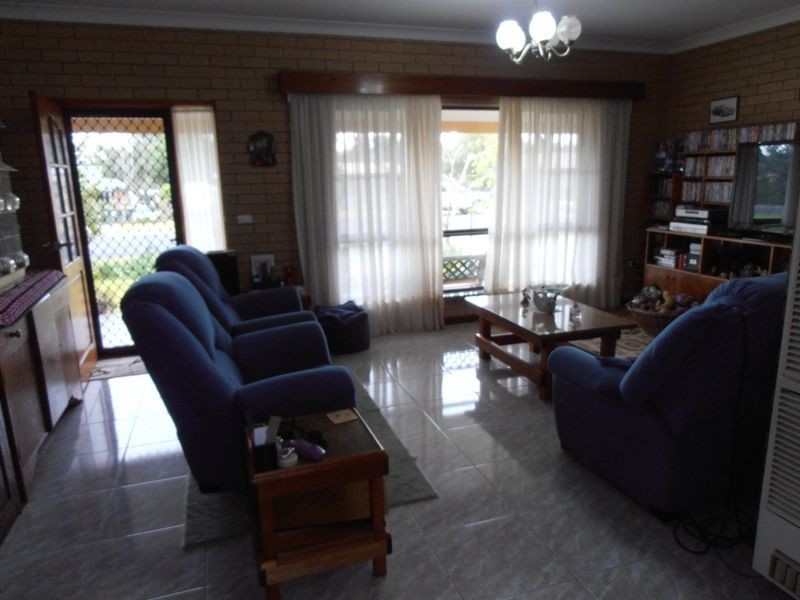 105 Maloneys Drive, Maloneys Beach NSW 2536