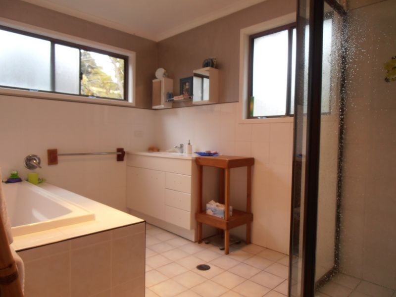 24 Tomakin Place, Tomakin NSW 2537