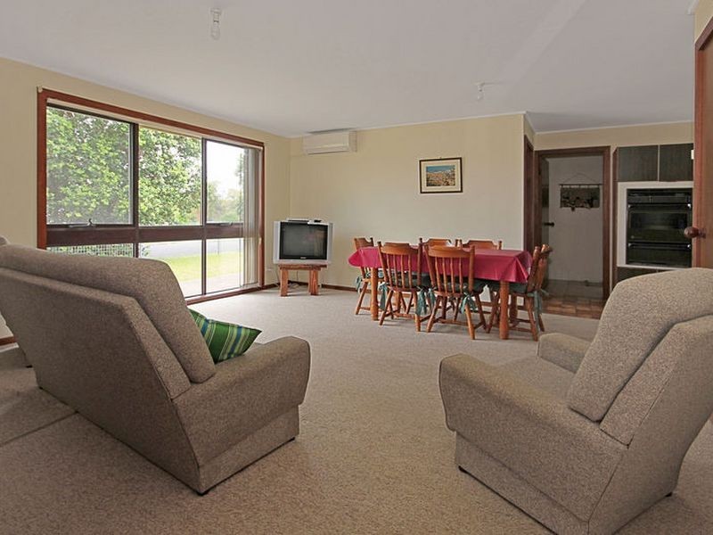 54 Kingston Place, Tomakin NSW 2537