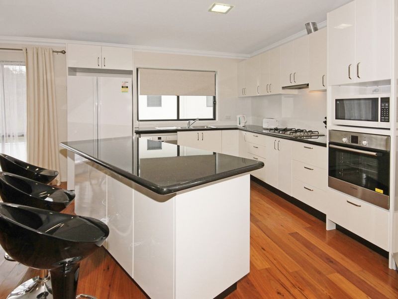 9 Jarrah Way, Malua Bay NSW 2536