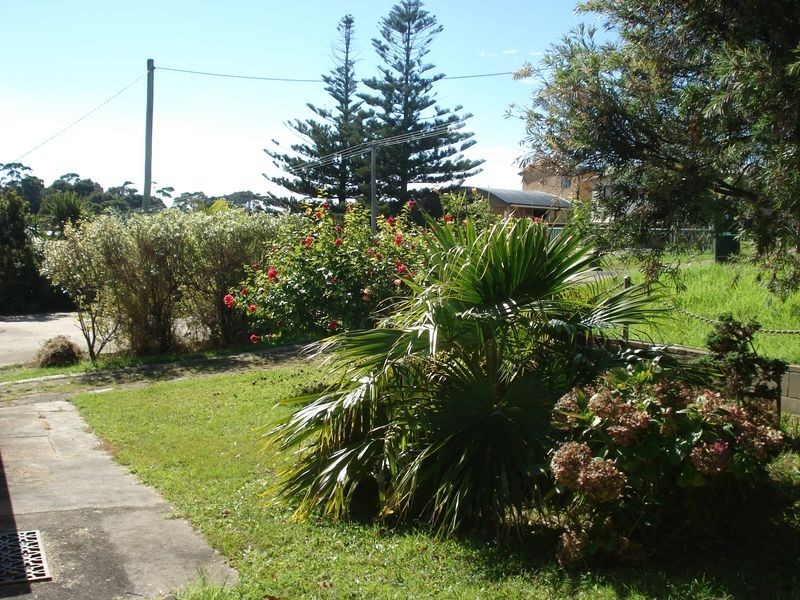 13 Garagarang Street, Malua Bay NSW 2536