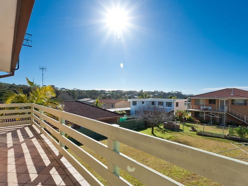 8 Malua Street, Malua Bay NSW 2536