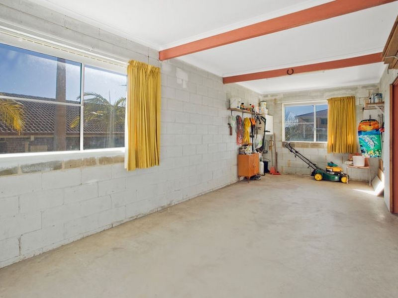 8 Malua Street, Malua Bay NSW 2536