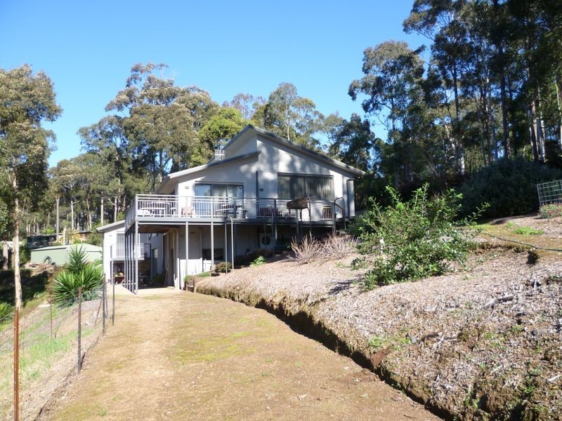 555 The Ridge Road, Surf Beach NSW 2536