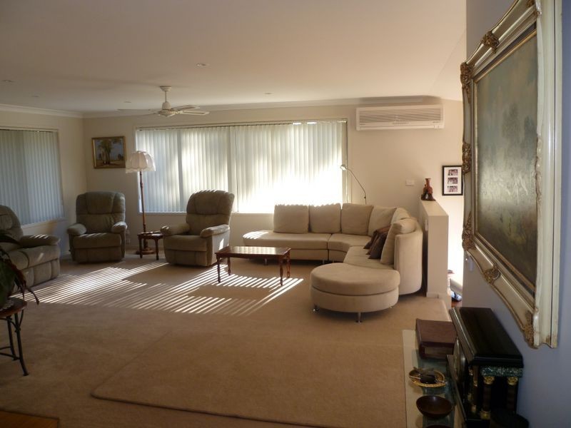 555 The Ridge Road, Surf Beach NSW 2536