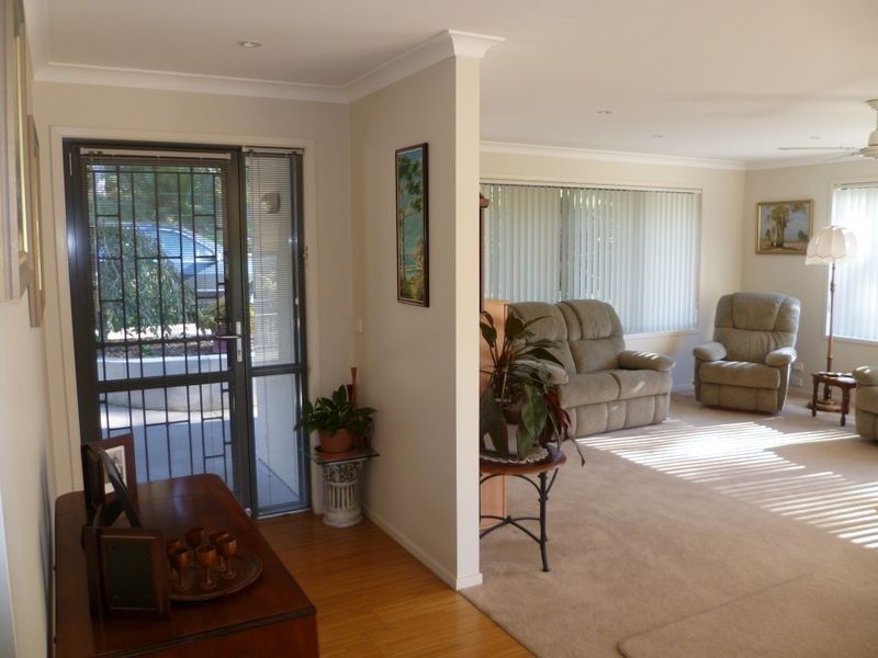 555 The Ridge Road, Surf Beach NSW 2536