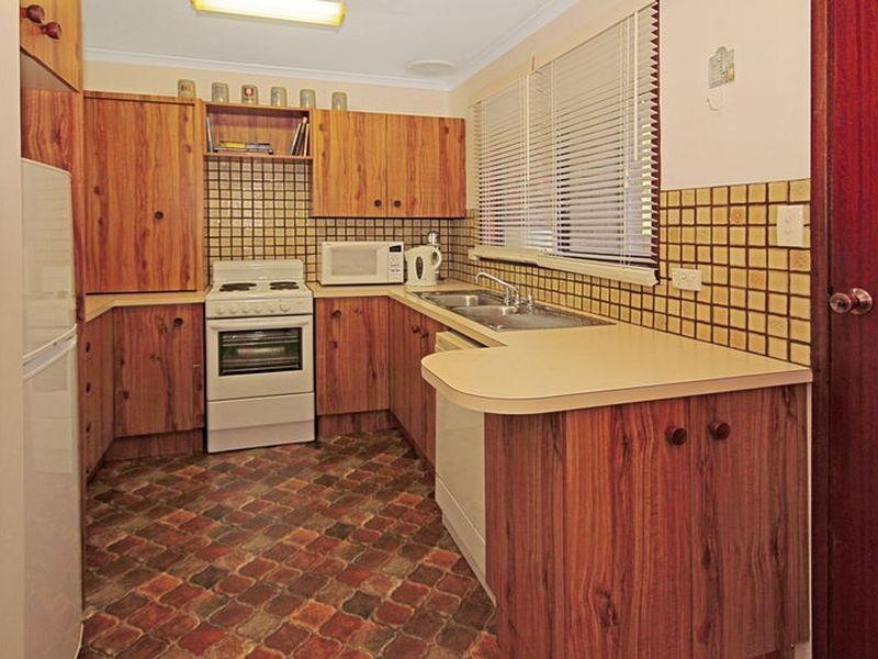 11/12 Parker Avenue, Surf Beach NSW 2536