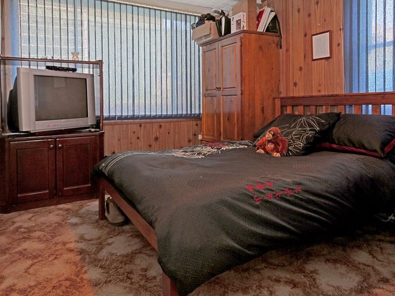 25 Tomakin Place, Tomakin NSW 2537
