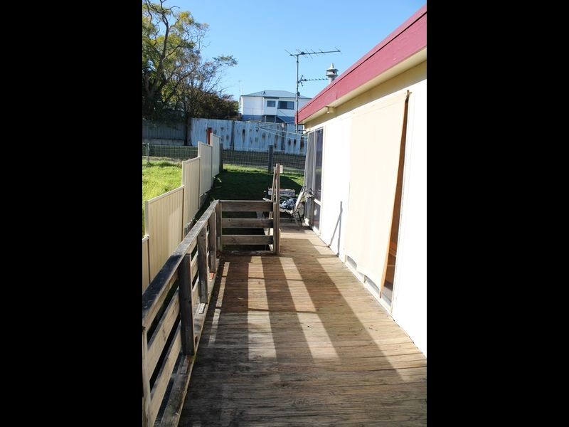 18 Bent Lane, Batemans Bay NSW 2536