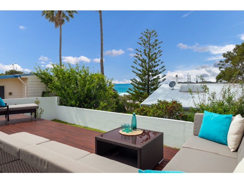 8 Nioka Avenue, Malua Bay NSW 2536