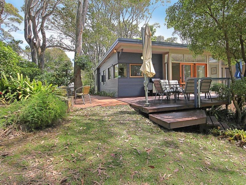 8 Paul Street, Rosedale NSW 2536