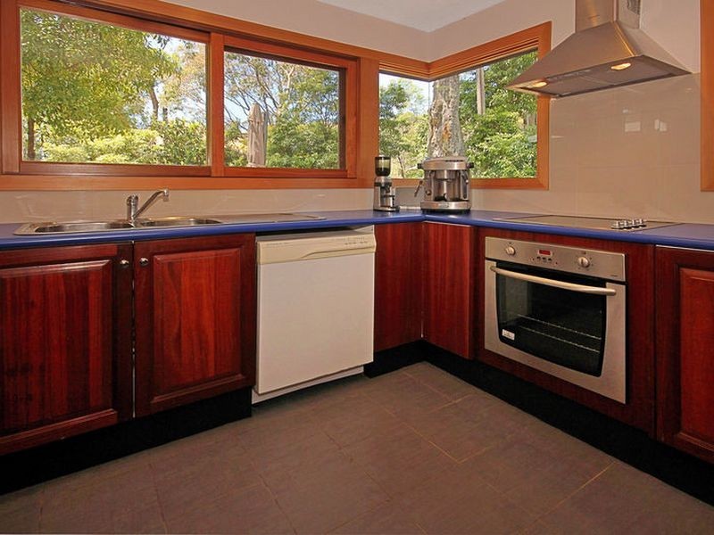 8 Paul Street, Rosedale NSW 2536