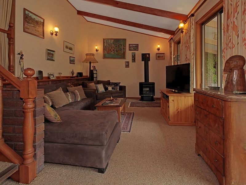 61 Candlagan Drive, Broulee NSW 2537