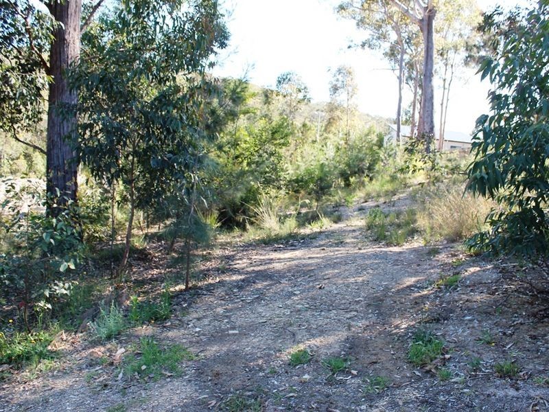 5 Vince Place, Malua Bay NSW 2536