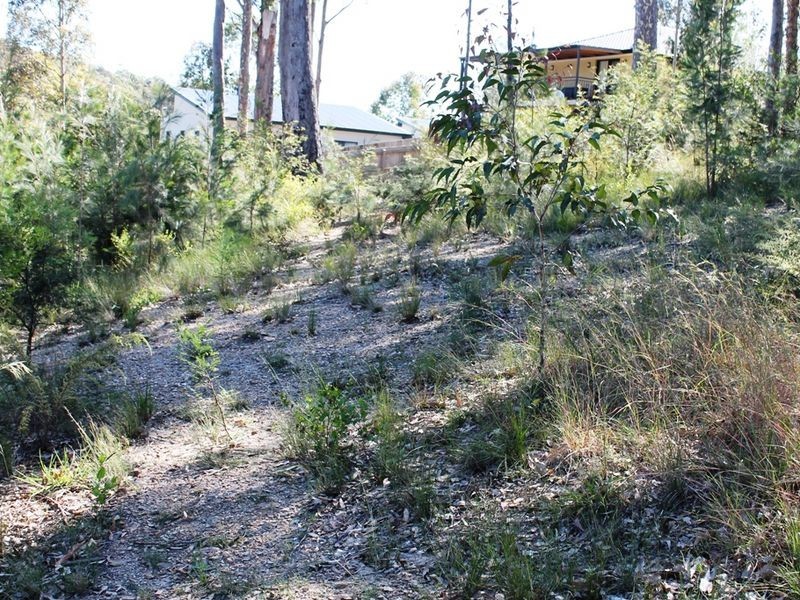 5 Vince Place, Malua Bay NSW 2536