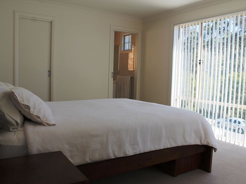 1a Honeyeater Place, Malua Bay NSW 2536