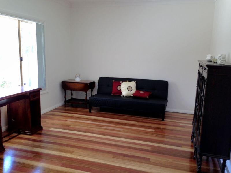 1a Honeyeater Place, Malua Bay NSW 2536