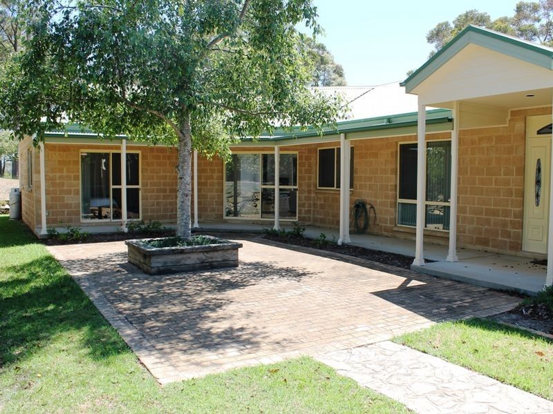 257 Burri Road, Malua Bay NSW 2536