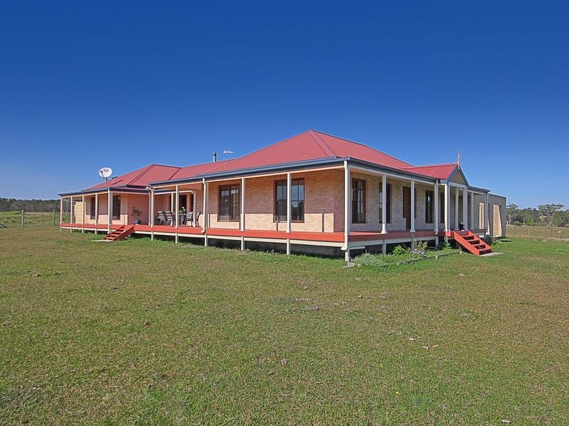 175 Noggarula Drive, Moruya NSW 2537