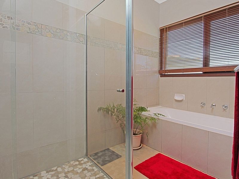 175 Noggarula Drive, Moruya NSW 2537