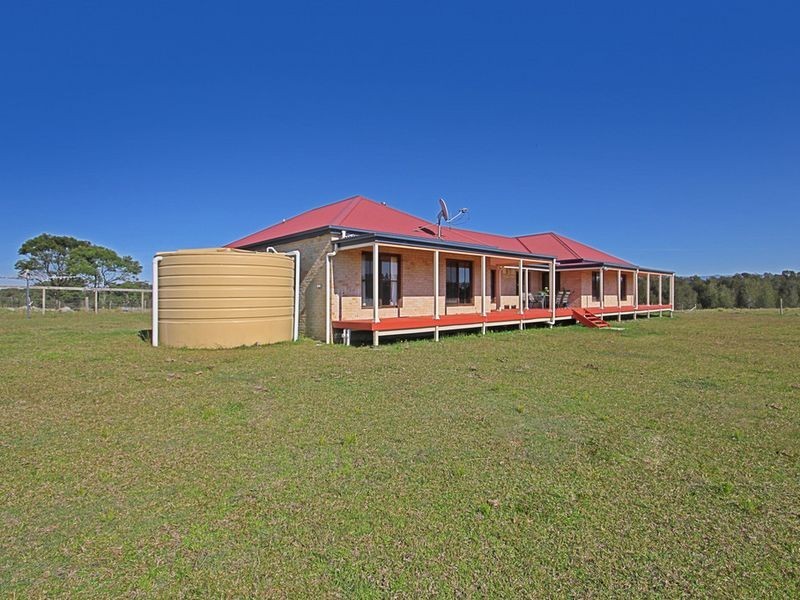 175 Noggarula Drive, Moruya NSW 2537