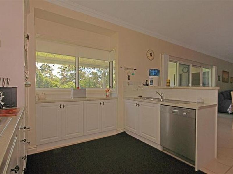 11 Towrang Avenue, Surf Beach NSW 2536