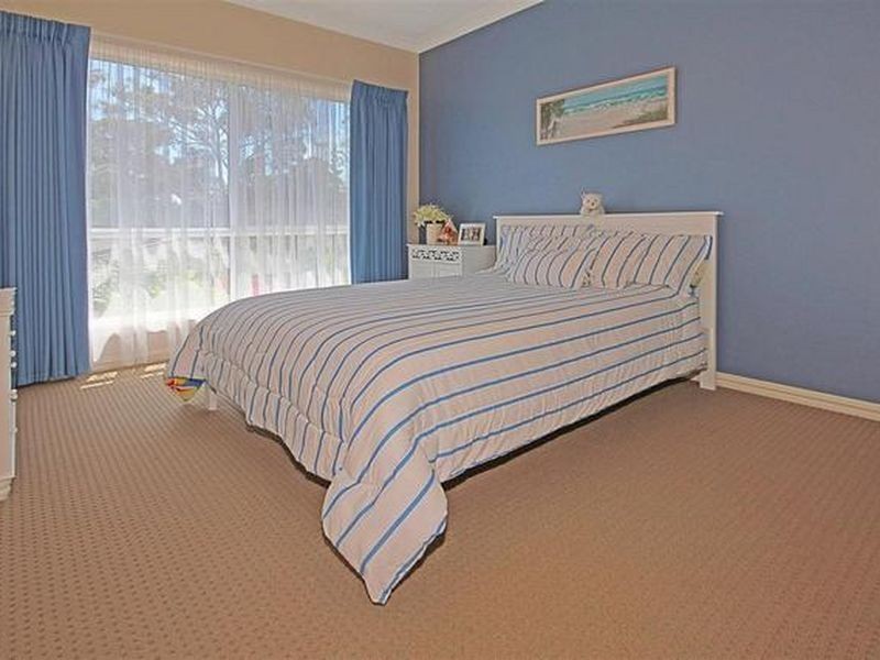 11 Towrang Avenue, Surf Beach NSW 2536