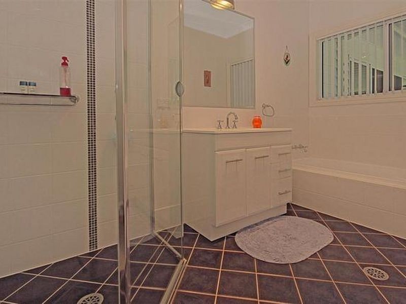 11 Towrang Avenue, Surf Beach NSW 2536