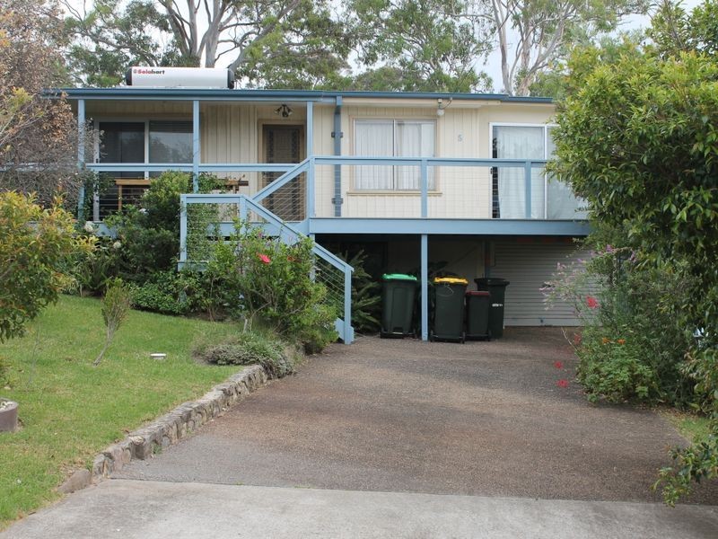 5 Muwarra Avenue, Malua Bay NSW 2536