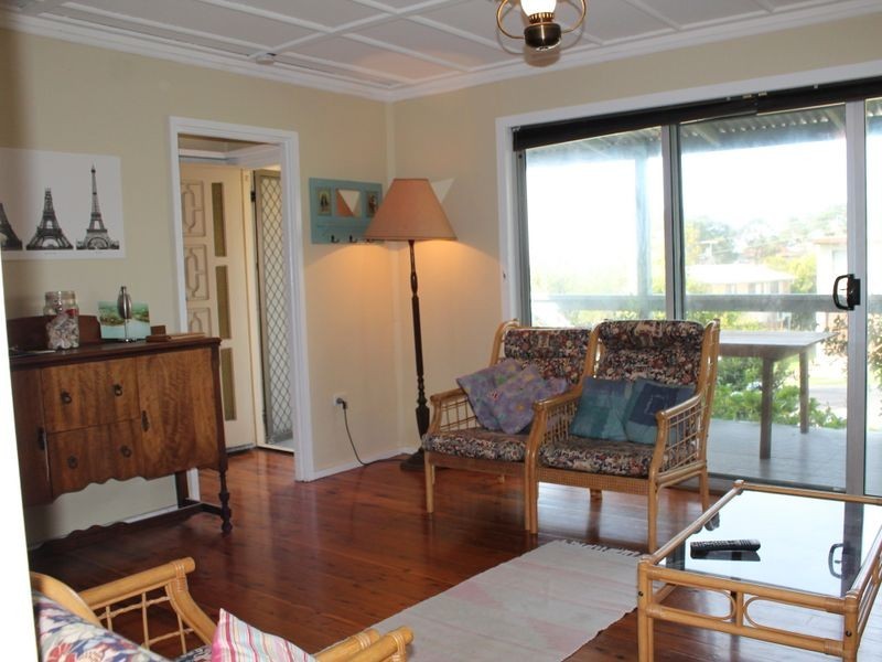 5 Muwarra Avenue, Malua Bay NSW 2536